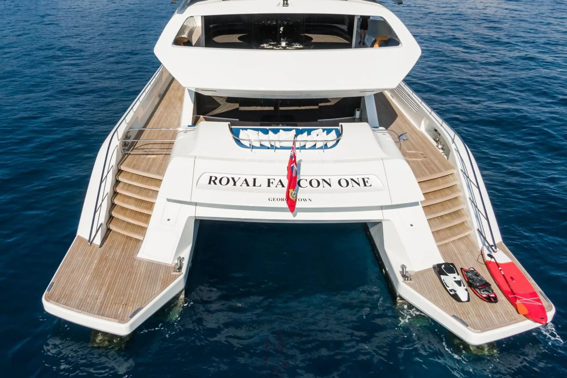 Royal Falcon One — photo 10