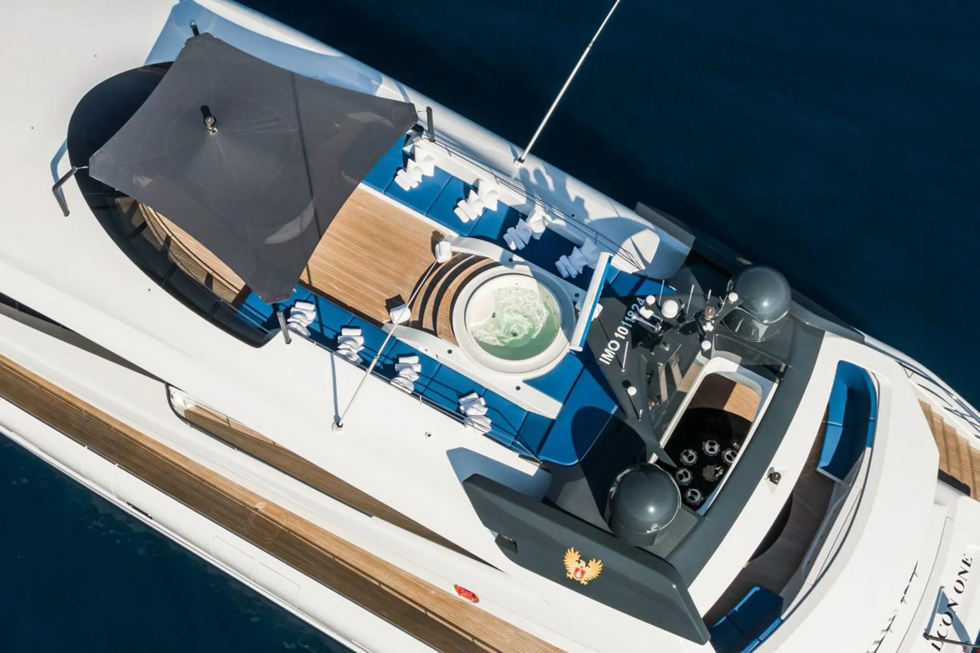 Royal Falcon One — photo 13